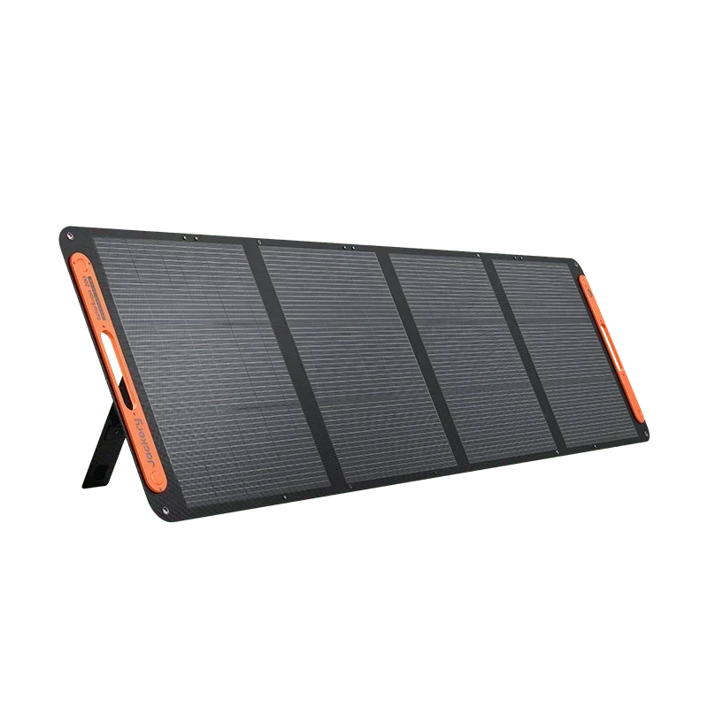 Jackery Explorer 1000 V2 Solar Generator + SolarSaga 200W Portable Solar Panel